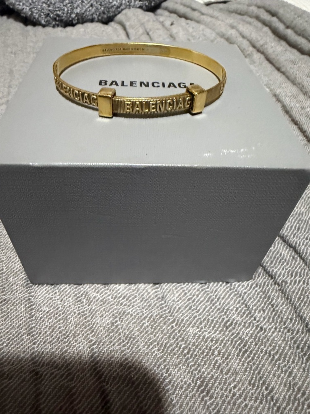 Balenciaga Shiny Gold Logo Hoop Bracelet - Picture 2 of 5